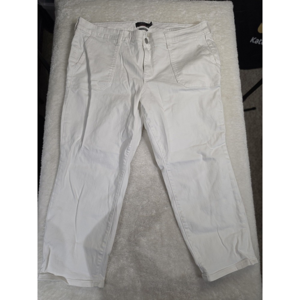 Torrid Crop Boyfriend‎ Jeans Vintage Stretch White Denim Plus Size 20